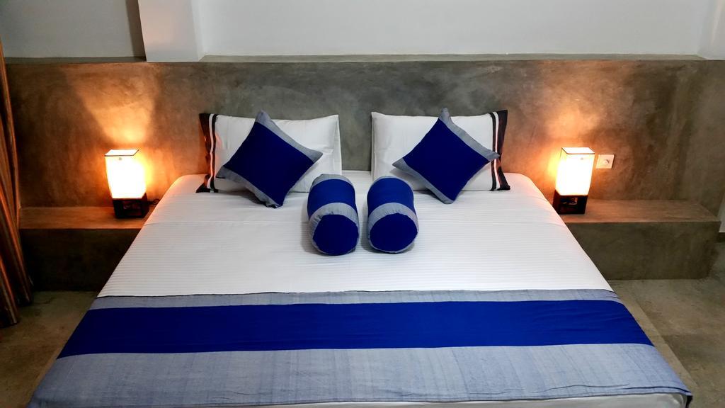 Diamond Lake Tourist Rest Anuradhapura Bagian luar foto