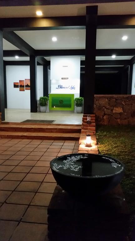 Diamond Lake Tourist Rest Anuradhapura Bagian luar foto