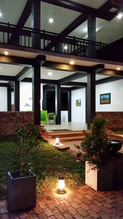 Diamond Lake Tourist Rest Anuradhapura Bagian luar foto